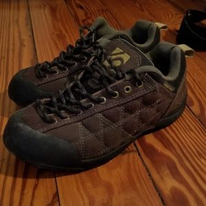 Women's Hiking shoe